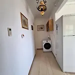 Lassi 1 アパート